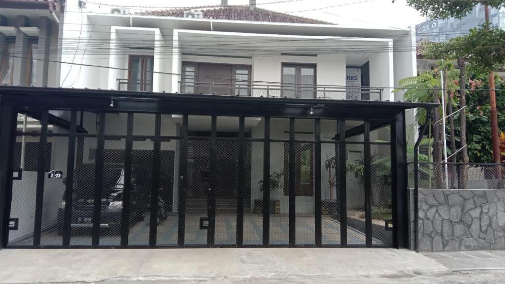 Villa Radja House Cipaku Indah Bandung Exterior foto